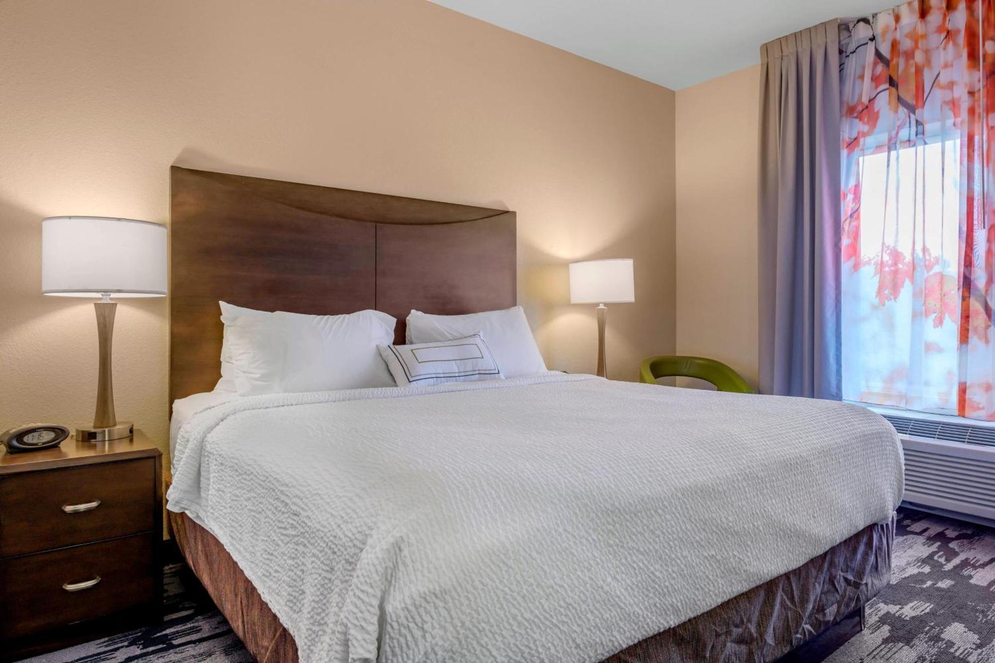 Fairfield Inn & Suites By Marriott Slippery Rock מראה חיצוני תמונה